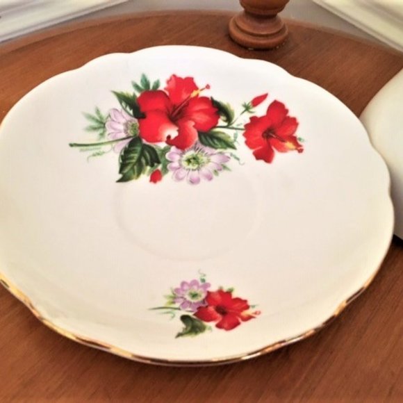 Regency English Bone China Tea Cup & Saucer - Picture 4 of 5